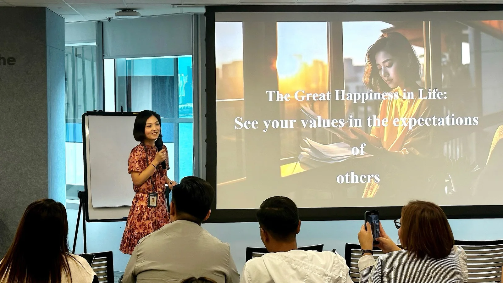 Jessie Chiu sharing with FWD Philippines